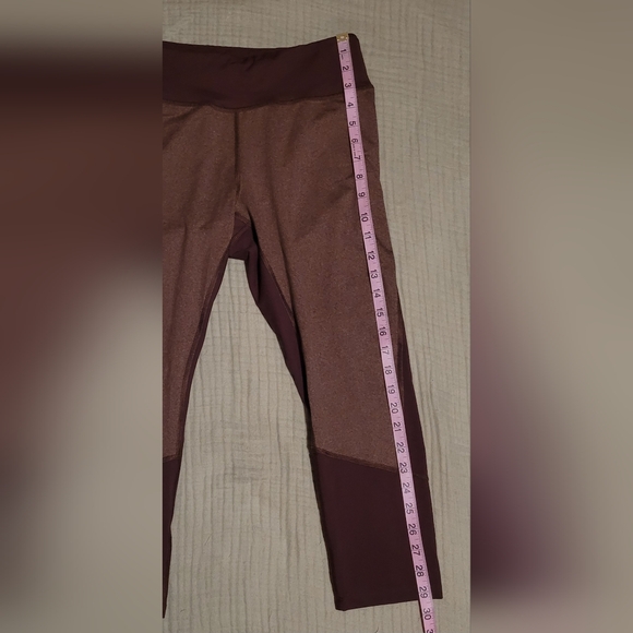 ​REI Co-op On The Trail Run Capri Tights - Plum Heather - Size Medium - Picture 10 of 12